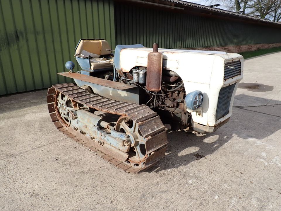 Lamborghini Kettenschlepper C340L, Baujahr 1967 in Gangelt