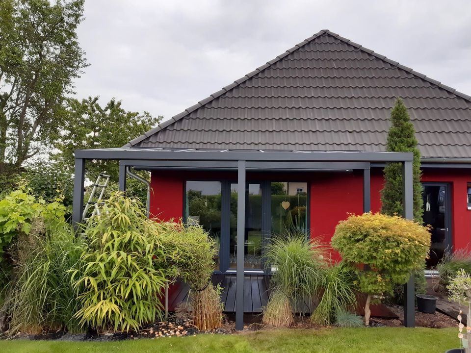 ALU TERRASSENÜBERDACHUNG I VORDACHER I MARKISEN I SOMMERGARTEN I CARPORT I SICHTSCHUTZ I ZÄUNEN I GLASSCHIEBEWAND I GLASSCHIEBETÜRE inkl Montage JETZT -25% in Balingen