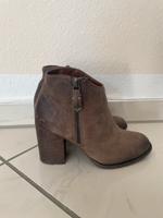Aldo Stiefeletten Boots Wildleder Echtleder Used Look Gr. 37 Baden-Württemberg - Kusterdingen Vorschau