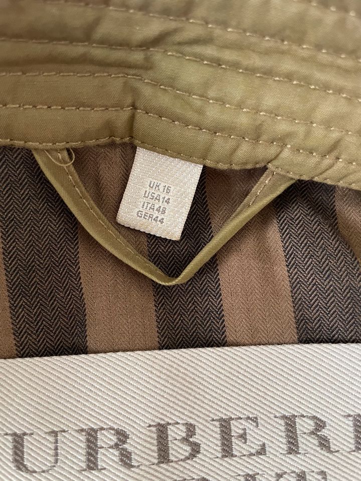 Burberry Trenchcoat Mantel Gr.S in Reichenbach an der Fils