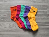 Bunte Nike socken Größe 35-38 Neu Nordrhein-Westfalen - Greven Vorschau
