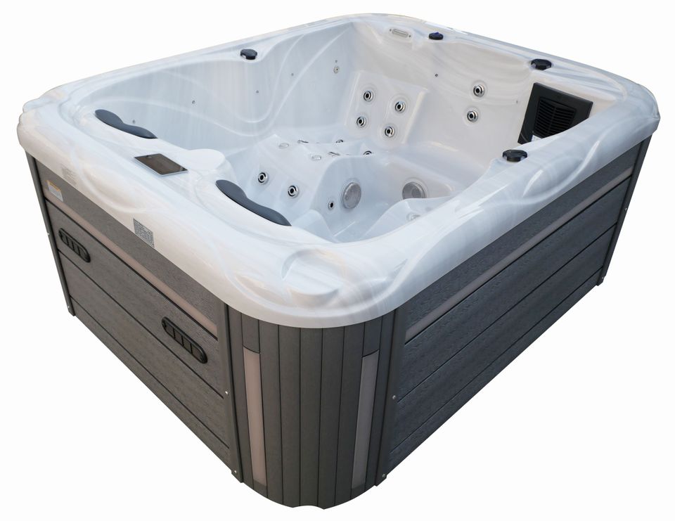 Outdoor Whirlpool Exclusiv "Modell Todtmoos" in Gengenbach