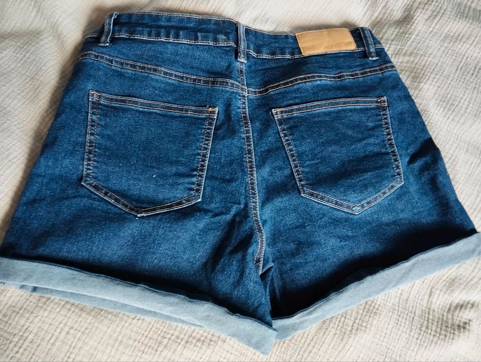 Kurze Hose Jeans Shorts Damen in Rees