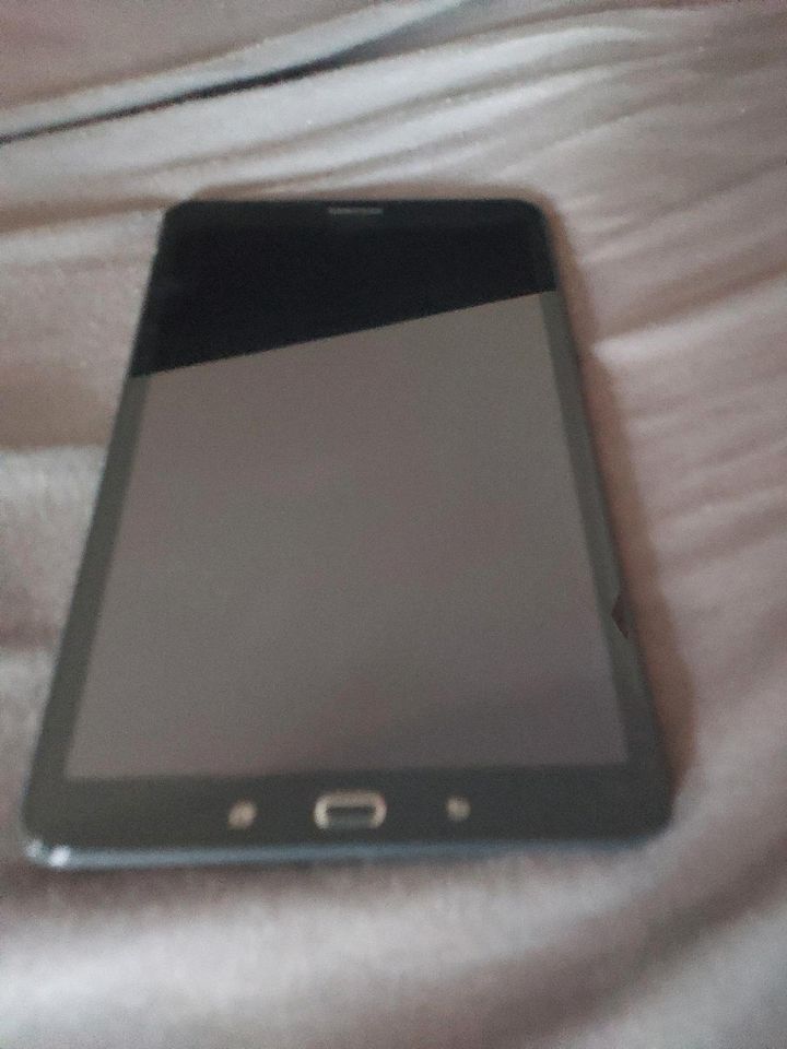Tablet Samsung A6. 16GB in Lehrte