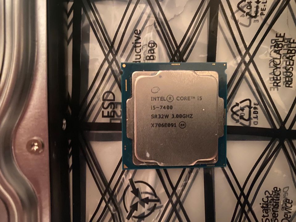 Intel CPU Gen. 5-7400 3.00Ghz in Hanau