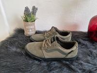Vans Grün 36 Schwarze Sohle Sonderedition Sneaker Sommer Schuhe Nordrhein-Westfalen - Dinslaken Vorschau
