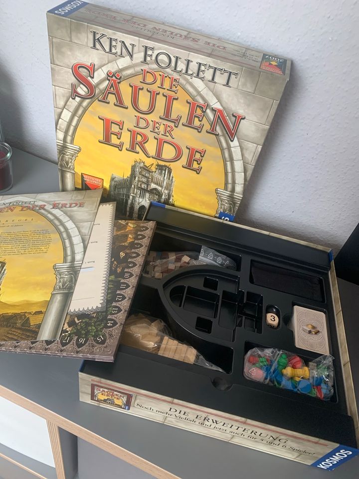 Ken Follett Die Säulen der Erde Brettspiel Gesellschaftsspiel in Attendorn