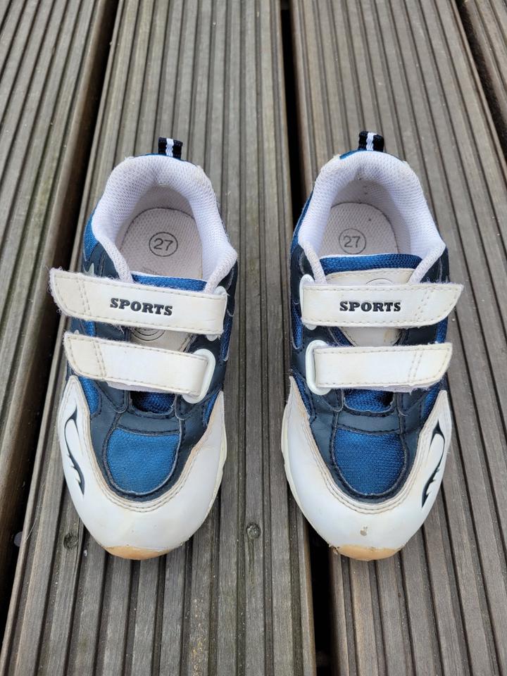 Sportschuhe, Turnschuhe mit Klettverschluss weiß blau Gr. 25 in Zerbst (Anhalt)
