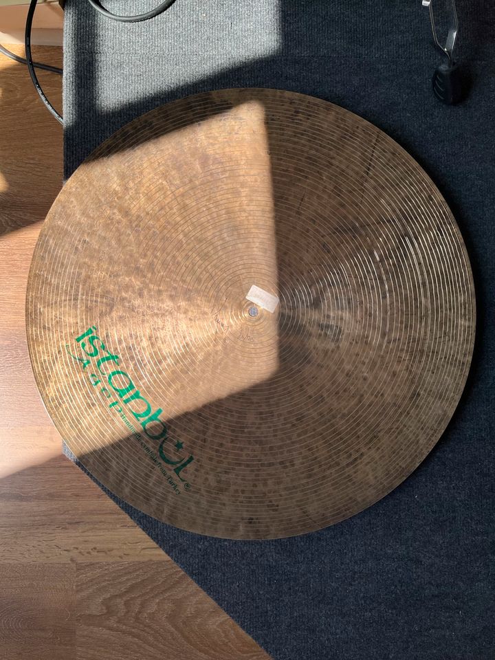 Istanbul Agop Signature Flat Ride 22“ in Essen