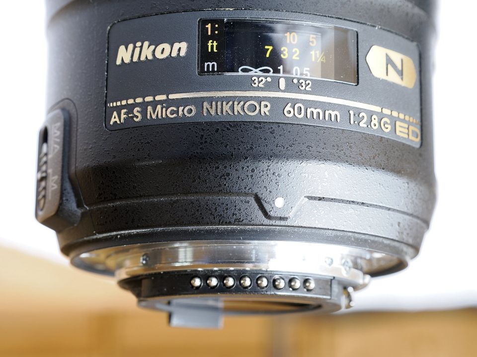 Objektiv Nikon® “AF-S Micro-Nikkor 60mm G ED, f 1:2.8®”, gut erh. in Großalmerode