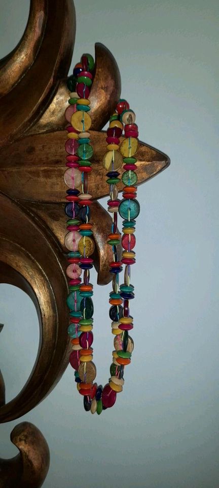 Neu Eyecatcher⛱ Hippie Holz Halskette Modeschmuck lang 70 cm Bunt in Olpe
