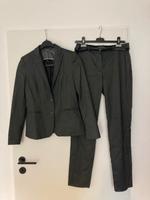 Hosenanzug Dover Esprit 34/36 grau München - Thalk.Obersendl.-Forsten-Fürstenr.-Solln Vorschau