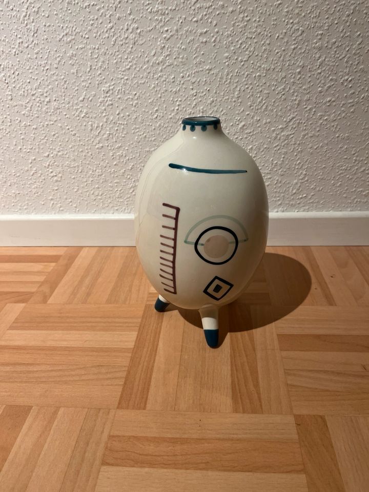Abstrakte Vase in Tecklenburg