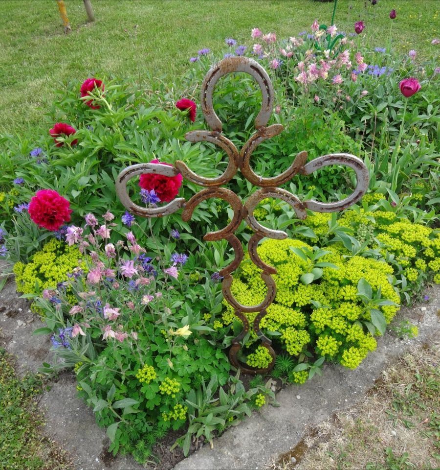 Verschiedene Produkte aus Hufeisen, Hufeisendeko, Gartendeko, in Aholming