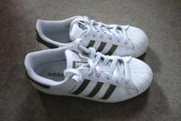Adidas Sportschuhe 37,5 Nordrhein-Westfalen - Hückelhoven Vorschau