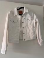 Levi’s Jeansjacke in Weiß Neu! Sachsen-Anhalt - Schönhausen (Elbe) Vorschau