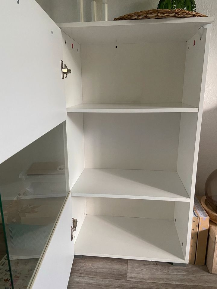 Wohnzimmer Schrank in Berlin