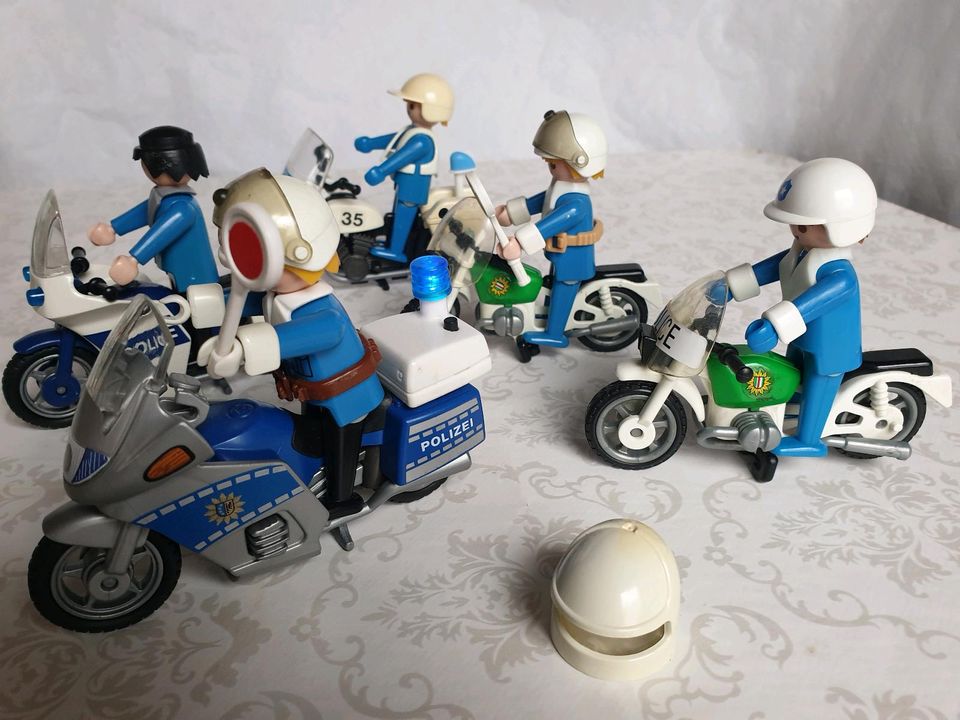 Playmobil Polizei Motorräder in Rodgau