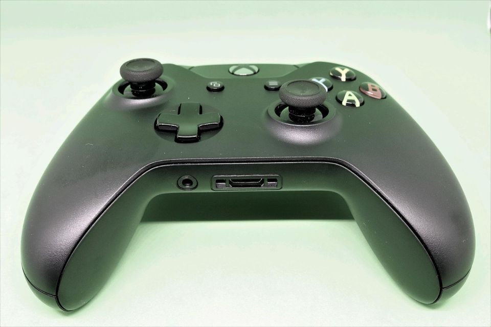 Reparatur: Alle Xbox Controller Versionen in Ulm