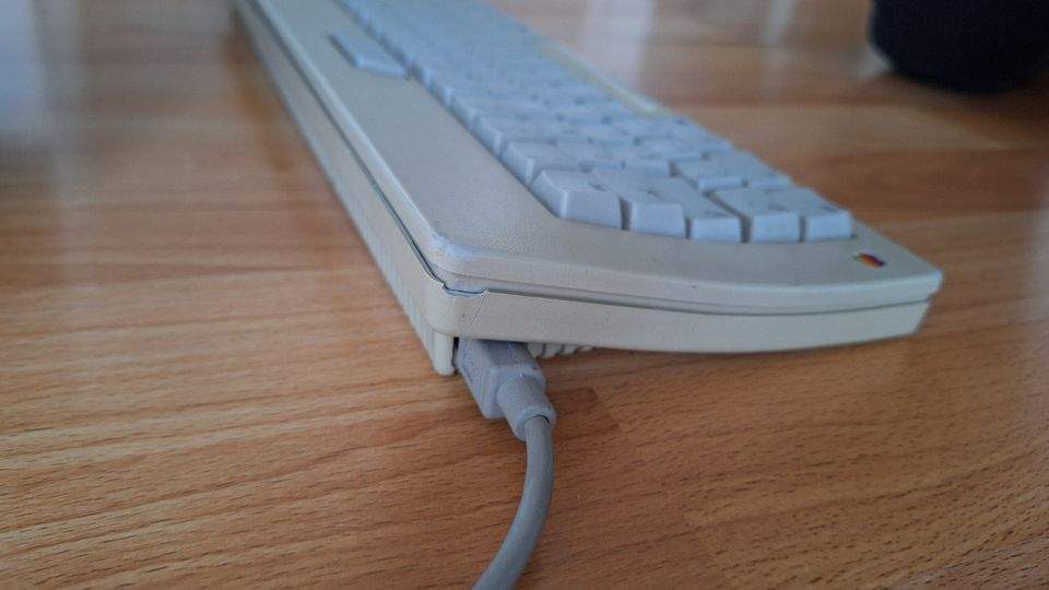 Apple Macintosh SE FDHD mit Maus Tastatur BlueSCSI und Zubehör in Schwerin