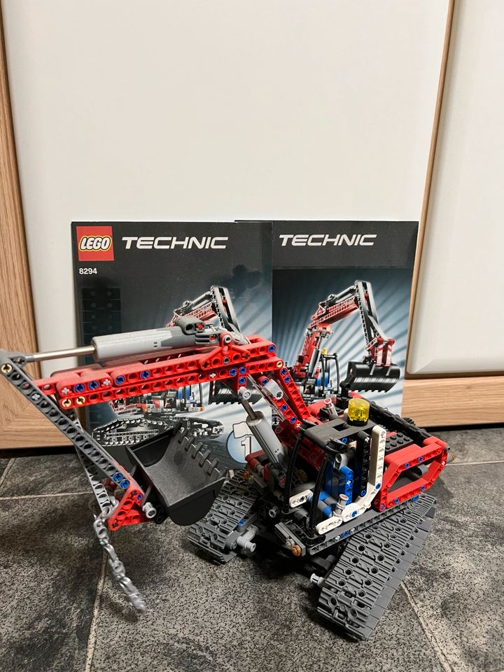 Lego Technic 8294 Roter Bagger in Schwerte