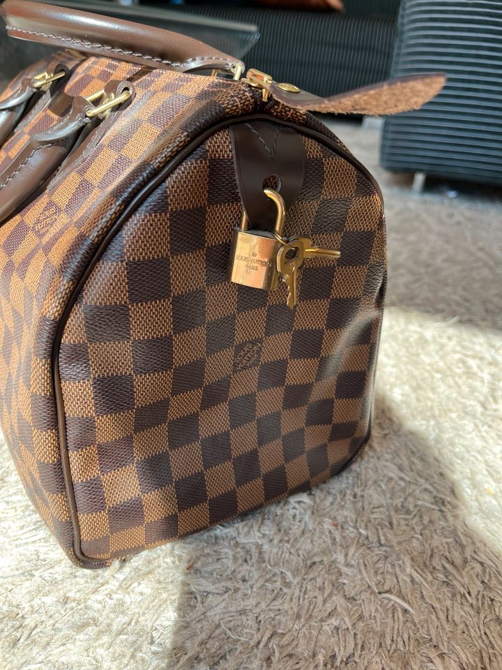 Louis Vuitton Speedy 30 in Hannover