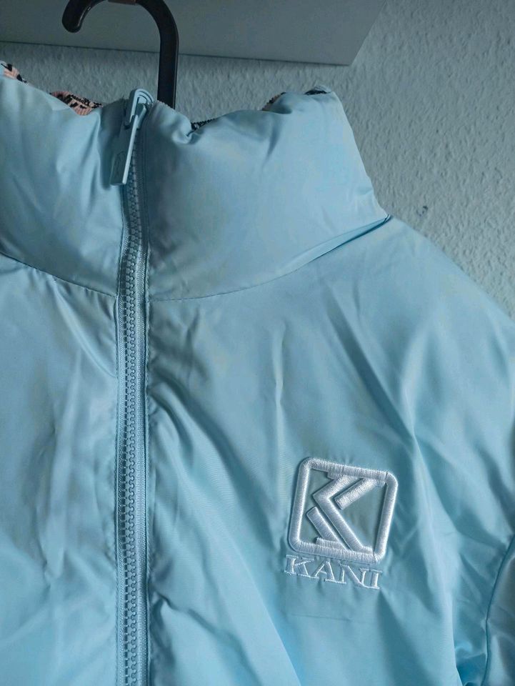 Karl Kani Jacke Reversible / Neu Zustand ✅ in Hüttenberg