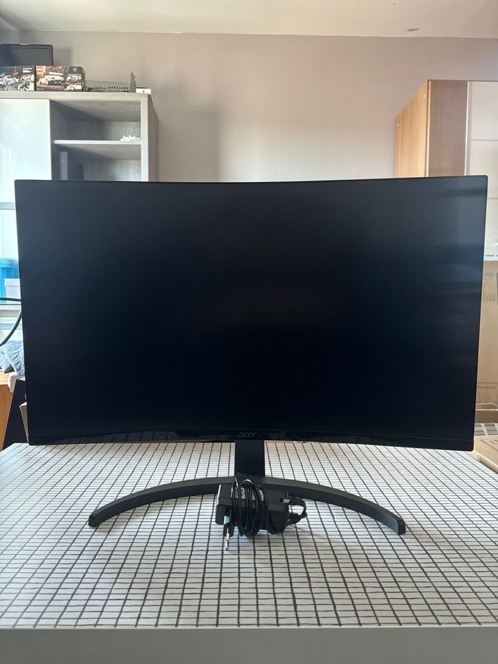 Acer ED3 Series Curved Gaming Monitor 27" in Mosbach