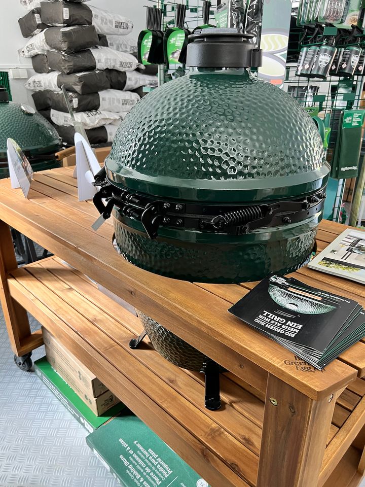 Big Green Egg Large L Keramikgrill Kamado Grill, Tisch, Rollen in Bayern -  Dorfen | eBay Kleinanzeigen ist jetzt Kleinanzeigen