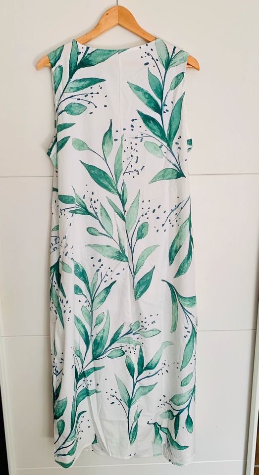 Neu Kleid Sommerkleid Midi grün weiß 3XL 46 in Saarbrücken