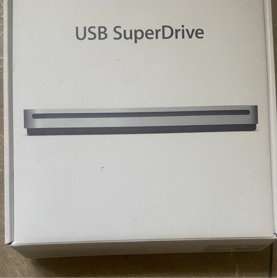 A1379 Apple USB SuperDrive silber externes Laufwerk guter Zustand in Nürnberg (Mittelfr)