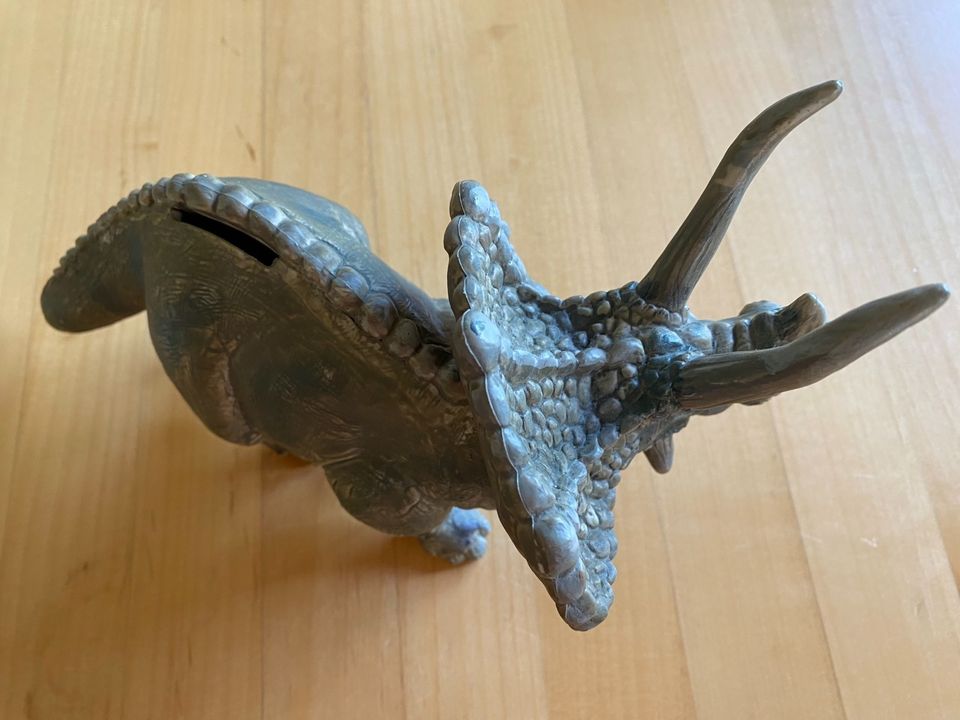 Dino Dinosaurier Triceratops - Spardose Spielfigur Deko in Hamburg
