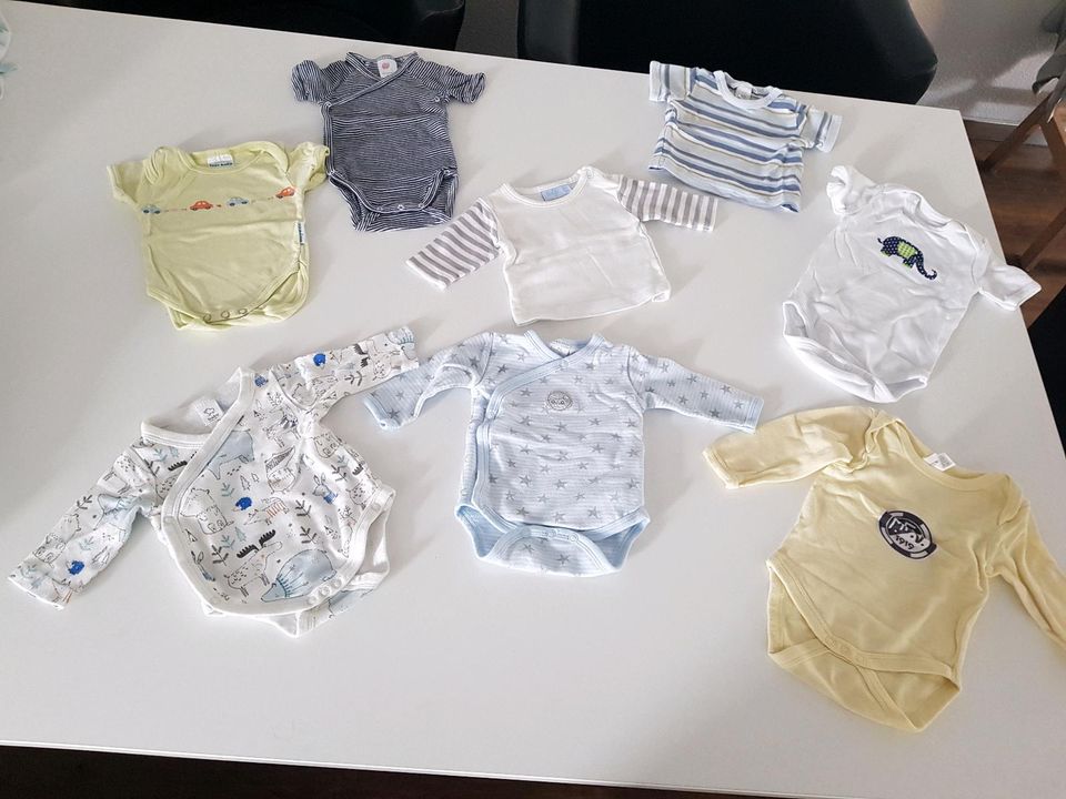 Babybodys Bodys Wickelbodys Shirts Gr. 50 / 56 in Nersingen