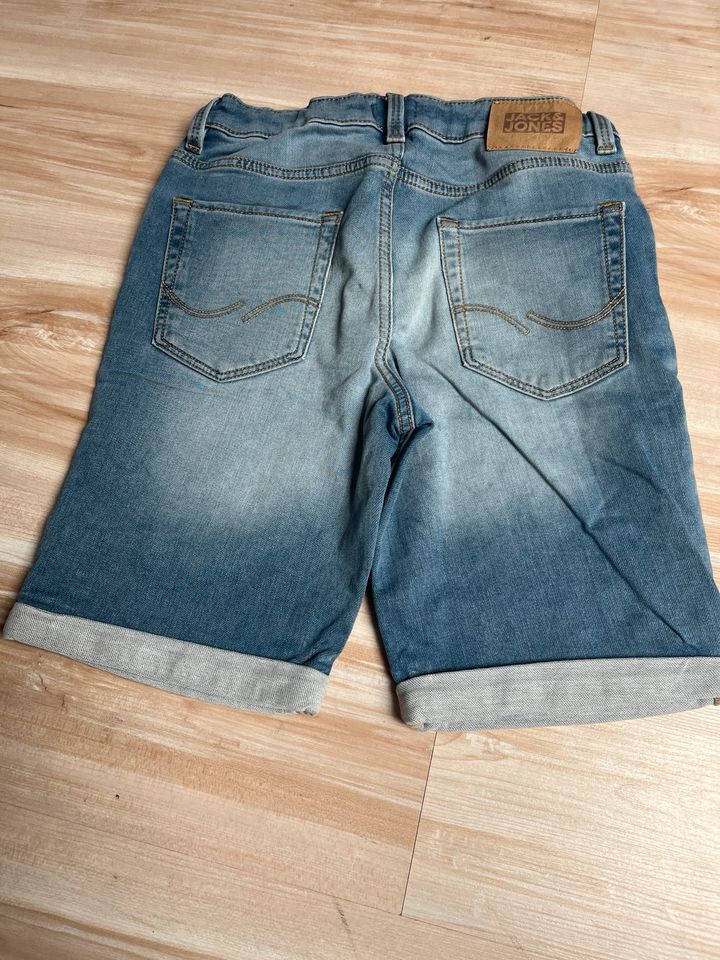 Jack & Jones Jeans Shorts kurze Hose Gr. 158 in Radebeul