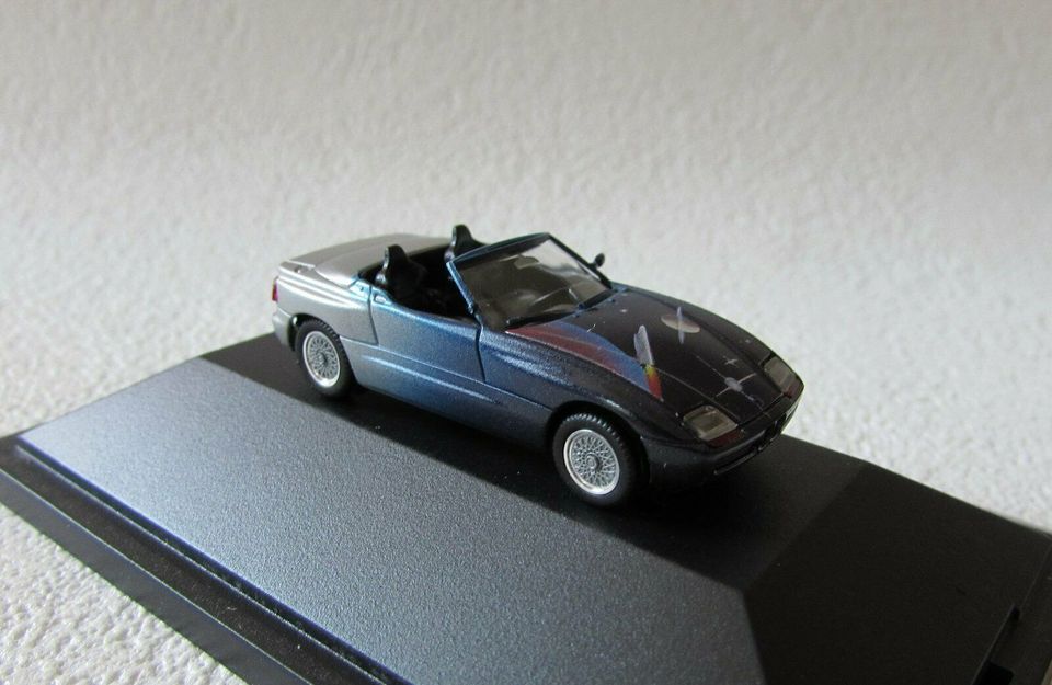 Herpa 045018 BMW BMW Z1 Art Collection Space Spur H0 in Berlin