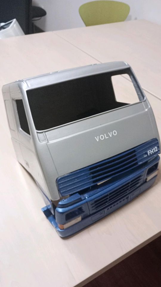 LKW 1:8 Volvo FH 12 / Veroma Neu in Hamburg