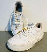 Nike Air Force 1 Platform Bling Turnschuhe, Gr 41, weiß,gold, AF1 Niedersachsen - Wedemark Vorschau