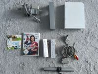 Nintendo Wii Set, alle Kabel, 2 Controller + Wii Sports und PES Hessen - Buseck Vorschau