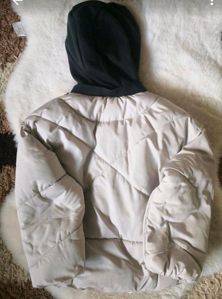 Jacke Zara gr 110 in Burscheid