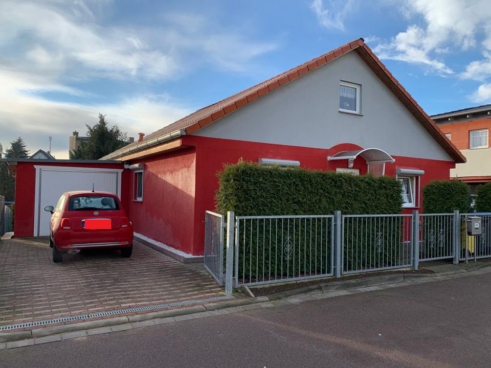 Einfamilienhaus mit Garage in Zscherben