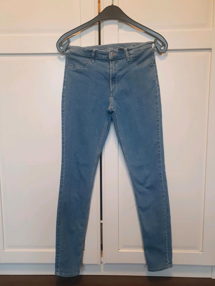 H&M, Jeans, Jeanshose, Skinny Fit, Gr. 164, TOP-ZUSTAND in Gotha