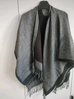 Damen Poncho Jacke Cardigan Promod grau schwarz Fransen Nordrhein-Westfalen - Alsdorf Vorschau