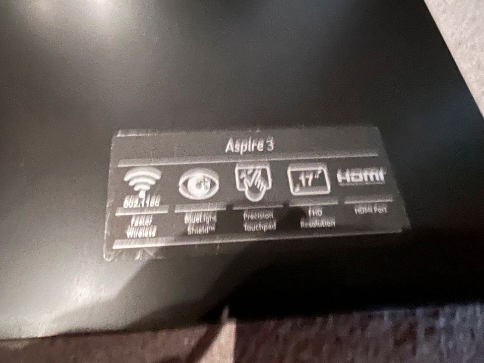 Acer Aspire 3 Laptop  17 Zoll Full HD 8gb intel ssd win 11 in Plauen
