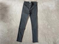 H&M Jeans Hose Jeggins Damen Gr. 36 / S grau neuwertig Niedersachsen - Seesen Vorschau
