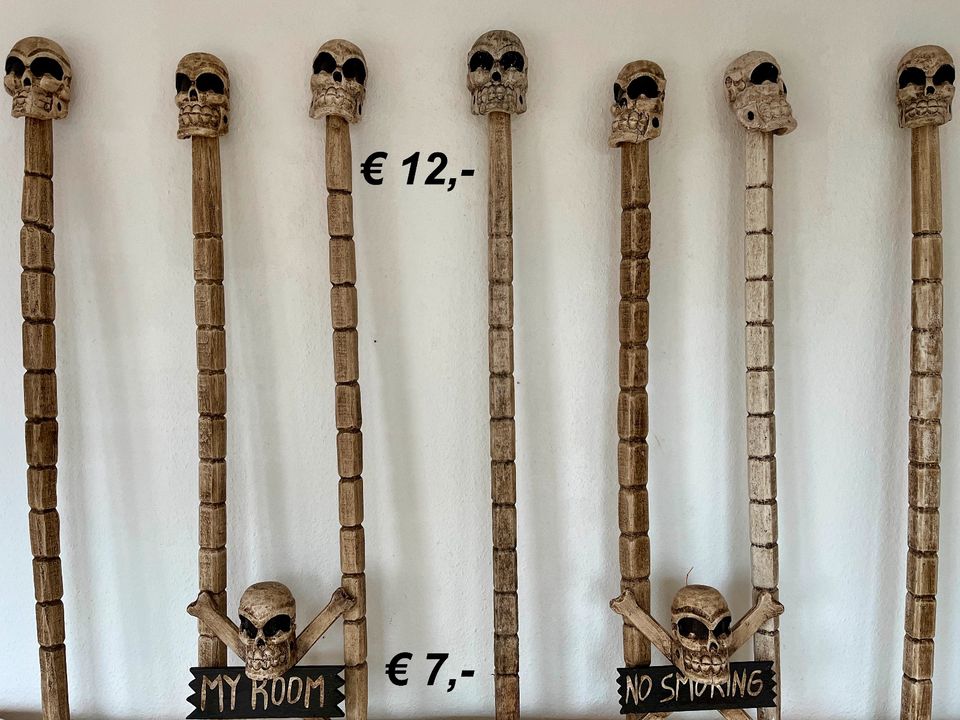 Totenkopf Seeräuber Piraten Geisterstab Kanibalen Stab in Essen