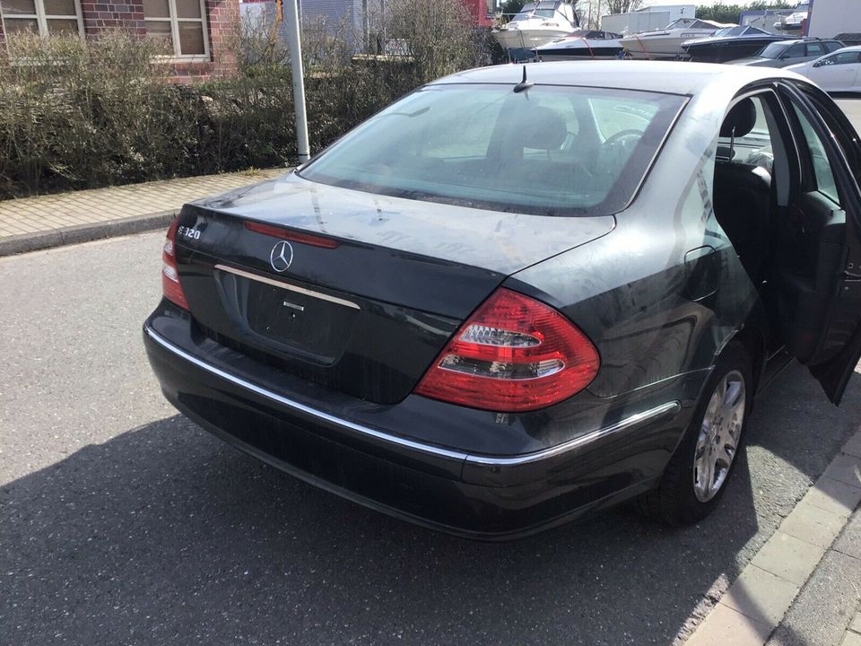 Mercedes W211 E320 grau Metalic Bj:2004 150811Km in Havixbeck