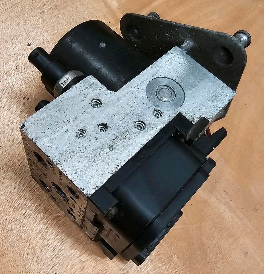 Mercedes Benz A-Klasse A140 W168 ABS Hydraulikblock A0044310912 in Velbert