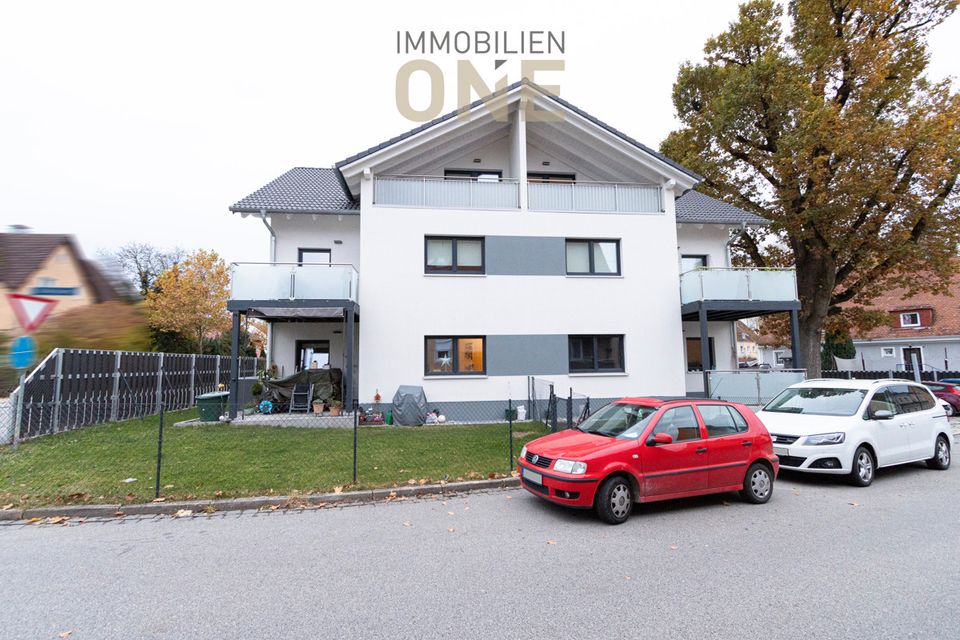 Einmaliges Renditeobjekt! Modernes 6-Familienhaus in KfW 55 Standard - Darlehen 0,75% p.a. übertragbar! in Plattling