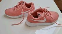 ❤ Nike Schuhe Gr. 35,5 inkl. VERSAND super Zustand ❤ Brandenburg - Mahlow Vorschau