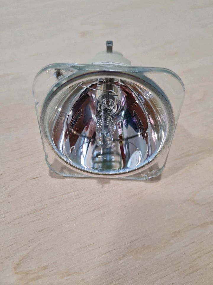 Beamer Ersatzlampe P-VIP 150/180W 1.0 E20.6 NEU OVP in Bielefeld